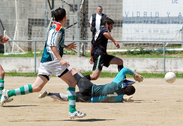 Dos gols en cinc minuts donen la victòria a l’Andalucia