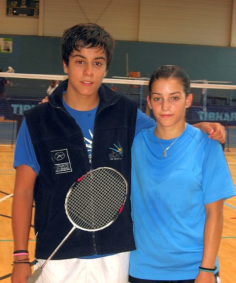 Laia Oset i Elena Olmos treuen bona nota en la primera prova del Circuit Nacional sots-17 de bàdminton