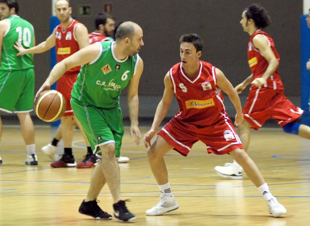 L’Ópalo frega la sorpresa davant el Castellar, que s’acaba imposant per 63-58