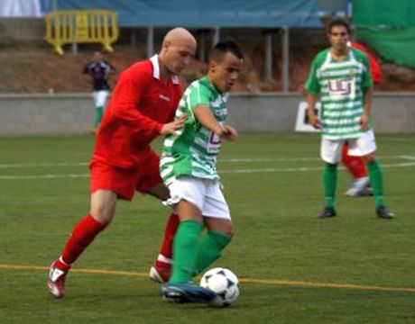 Cinc gols de Morán capgiren el marcador a La Bòbila