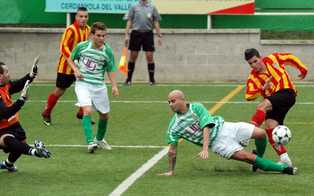 Emoció, gols i victòria del Cerdanyola FC sobre el Palau