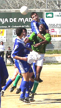 El CE Cerdanyola perfila su plantilla con nuevo técnico y 9 bajas