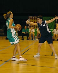 El Gesfilter derrota als Lluïsos amb tres triples decisius en el darrer quart