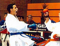 Santiago Bayo Jr aconsegueix el subcampionat del món de karate per equips