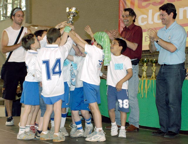 Un miler d’escolars participen en el festival de cloenda dels Jocs Esportius Escolars