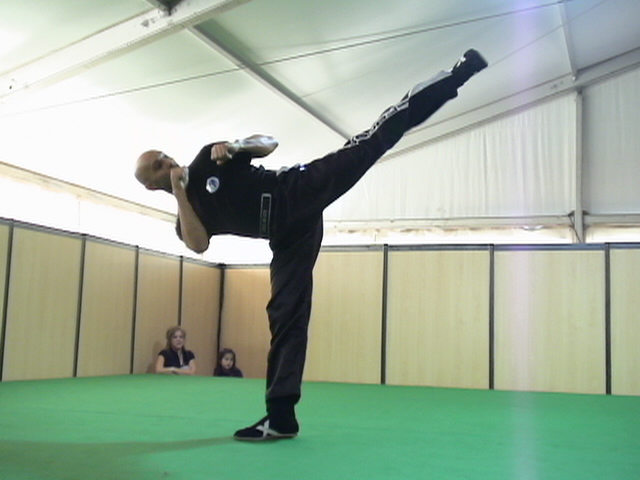 El Boxkàrate, una nova disciplina esportiva a Cerdanyola