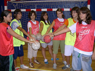 El Club Handbol Cerdanyola treballa en la confecció d’un equip femení