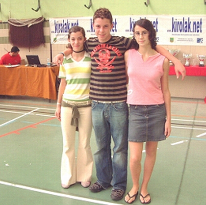 Carles Pérez, Laia Oset i Elena Olmos participen a la primera prova del Circuit Nacional de Bàdminton