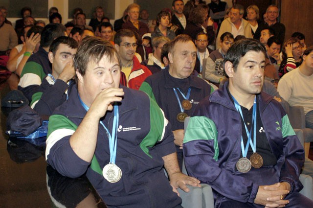 Els medallistes dels Special Olímpics són rebuts per l’Alcalde a la sala de plens