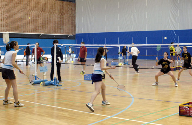 El Club Bàdminton Bellaterra aconsegueix 21 podis en el Campionat de Catalunya celebrat al Guiera