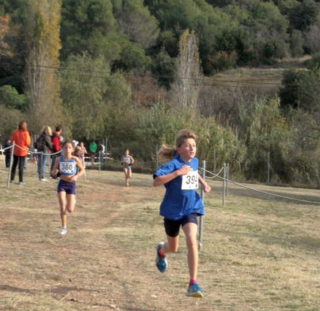 Berta Teruel Subirats guanya el Cros de Castellar 