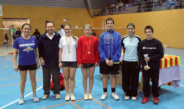 El Bàdminton Bellaterra brilla amb 10 medalles al Circuit Català 