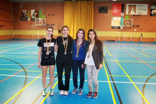 Elena Olmos i Raul Bola, campions del Campionat de Catalunya Universitari de Bàdminton