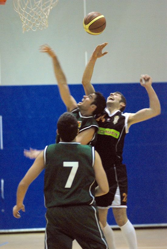 El Basket Coras espera a un Ópalo amb la moral alta 
