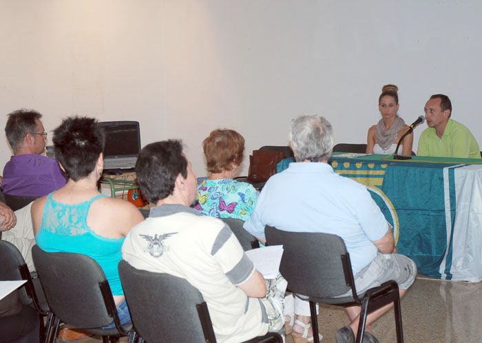 L’assemblea del canvi amb poca afluència de socis. 