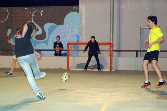  Nit d’esports per als joves a Can Xarau