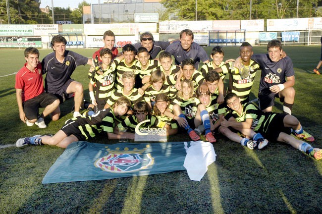 Hércules, en infantil, i Jabac Terrassa, en aleví, guanyen la Cerdanyola Cup