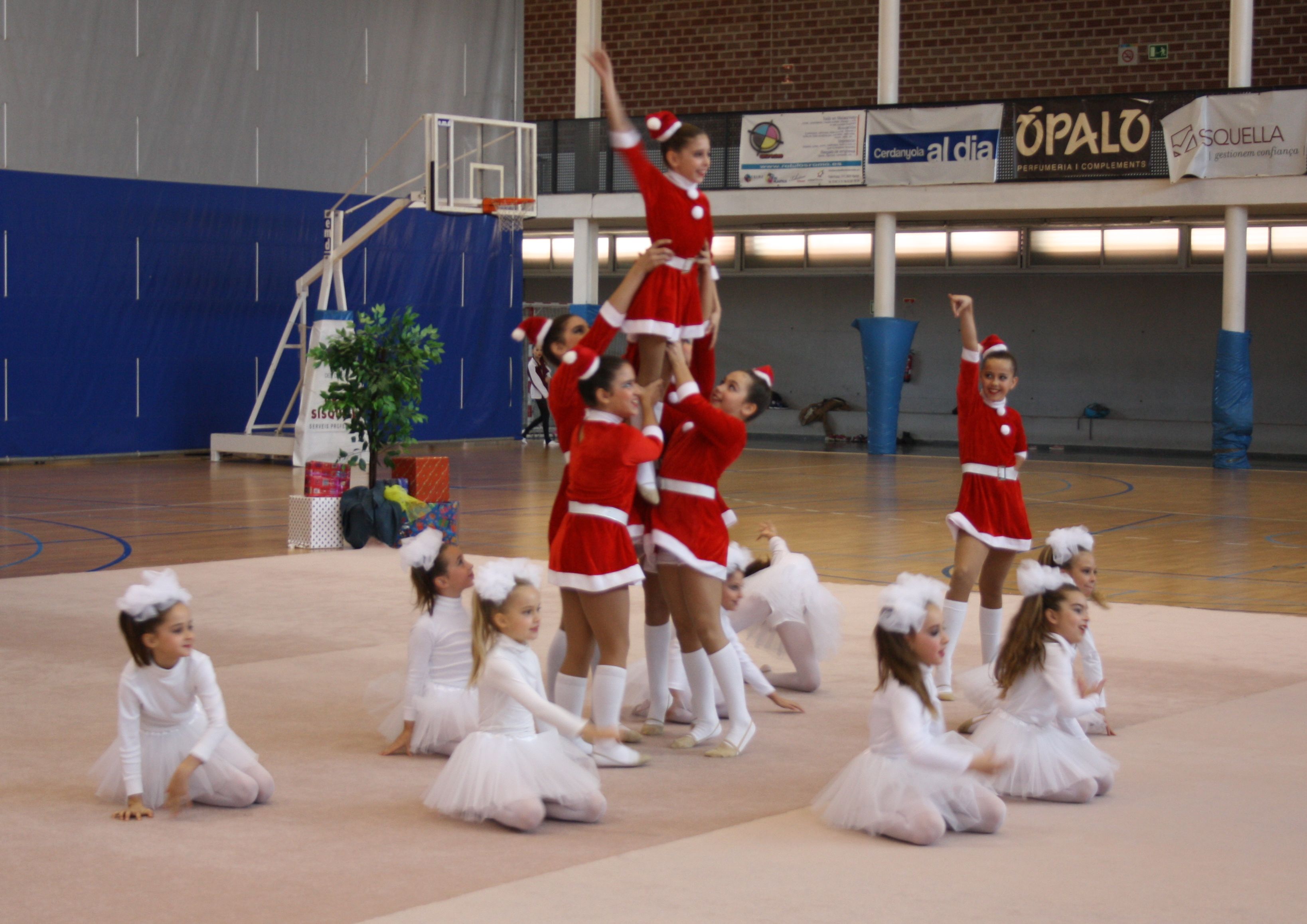 Festival de Nadal del Club Gimnàstica Rítmica Cerdanyola