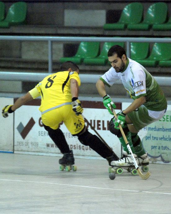 El Maheco Cerdanyola obligat a guanyar a la pista del Congrés