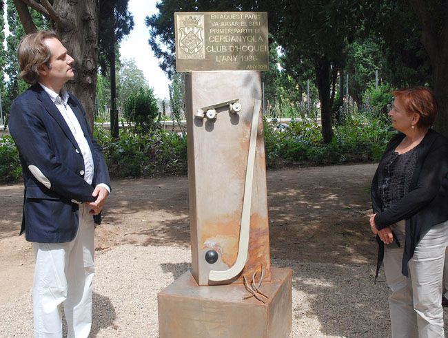 Campanya per l’atorgament al Cerdanyola Club d’Hoquei de la Creu de Sant Jordi
