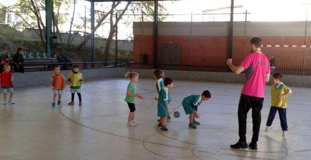 Primera jornada d’handbol de P5