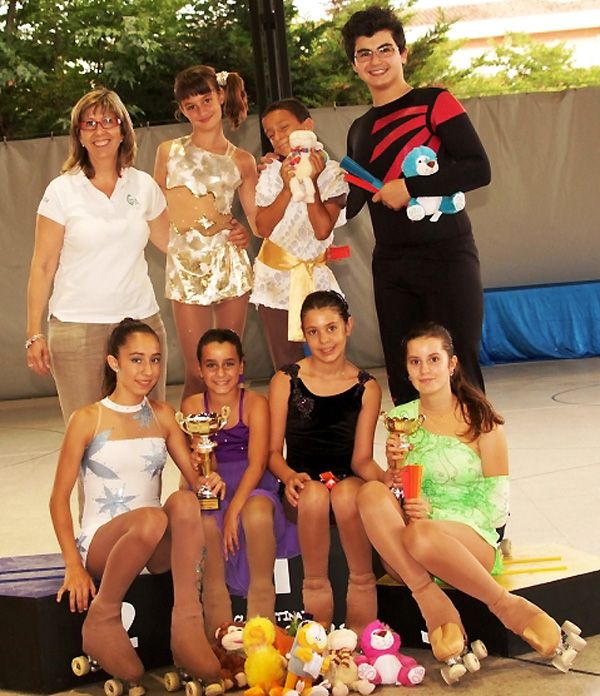 Tres podis per a les patinadores del Club de Patinatge Artístic de Cerdanyola en el Trofeu Mediterrani de Castelldefels   