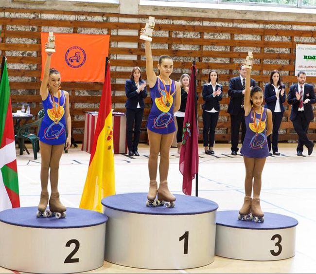 Maria Soldevila, medalla de bronze en el Campionat d’Espanya de patinatge en figures obligatòries