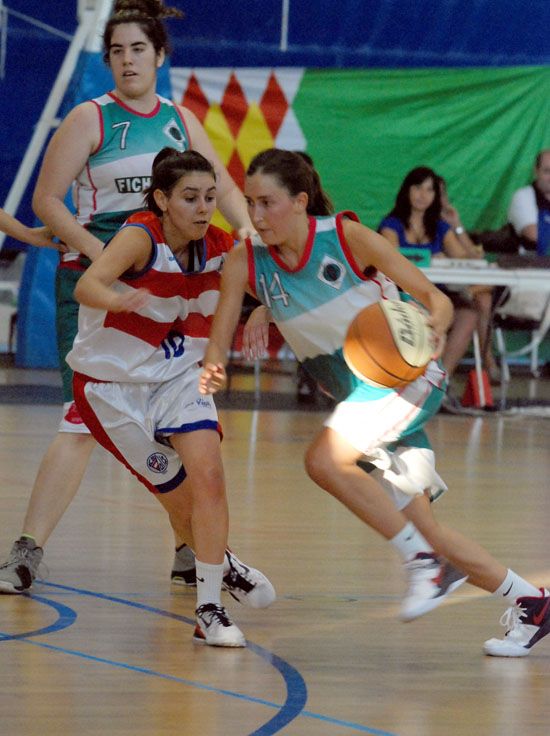 El CBF Cerdanyola B encaixa la vuitena derrota (53-71)