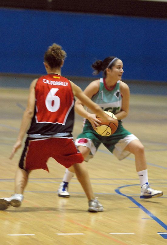 El CB Femení Cerdanyola torna a guanyar en la pròrroga (58-49)