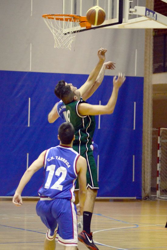 L’Ópalo Cerdanyola guanya el CN Tàrrega un partit còmode (80-61)