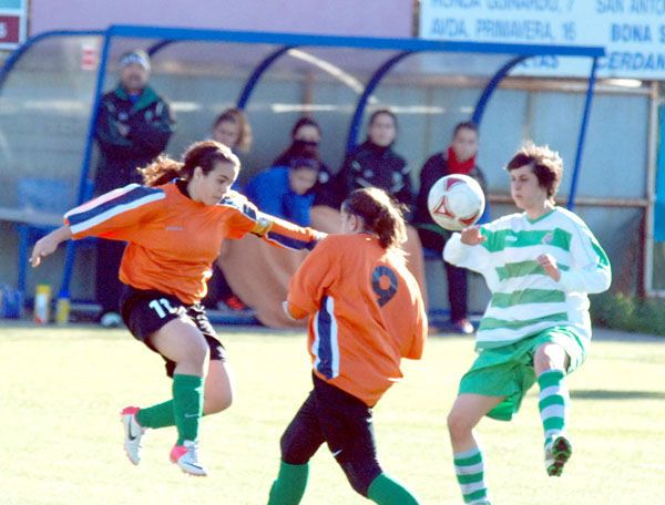 El Cerdanyola FC femení rep un os dur de rosegar, l’EF Valls 