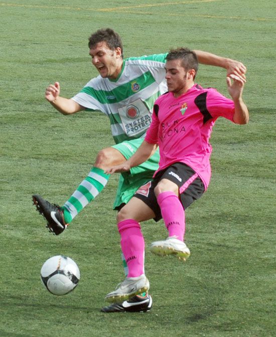 Empat a 1 entre Cerdanyola FC i Montcada a la Bòbila