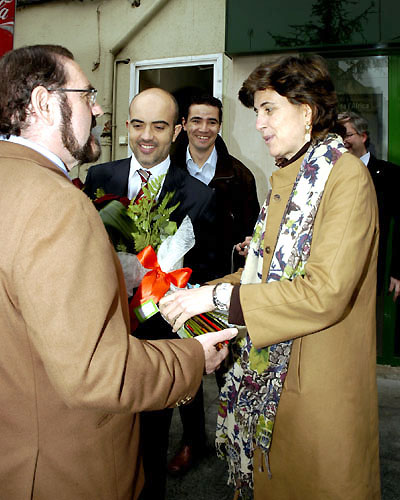 La presidenta del PP basc Maria San Gil demana als cerdanyolencs que facin costat a Rajoy