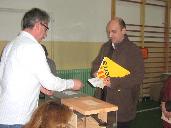 ERC es felicita per la normalitat democràtica damunt la violència terrorista