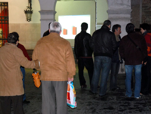 La normalitat ha estat la nota més destacada d'una jornada electoral amb una alta participació tot i el descens respecte al 2004