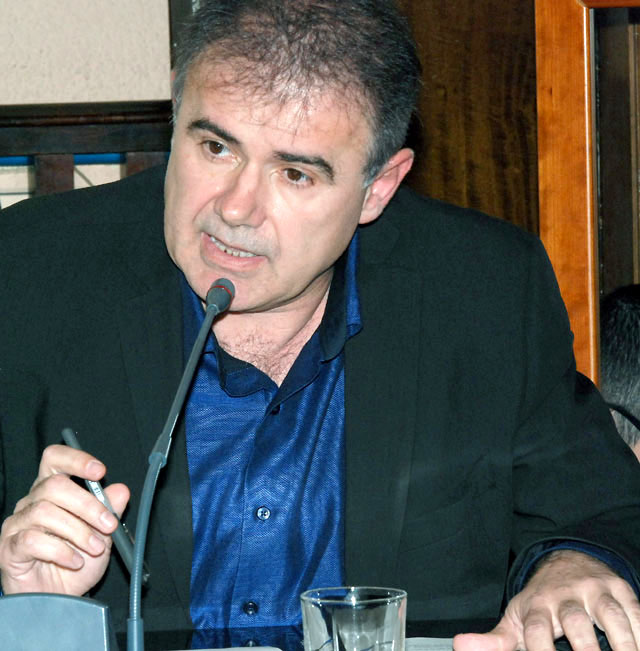 Antonio Cárdenas anunciarà avui la seva dimissió com a portaveu del PSC a l'Ajuntament