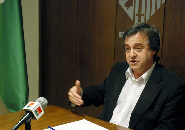 L’alcalde decideix pagar el curs de comunicació per evitar que ’el PSC sembri alguna sospita’