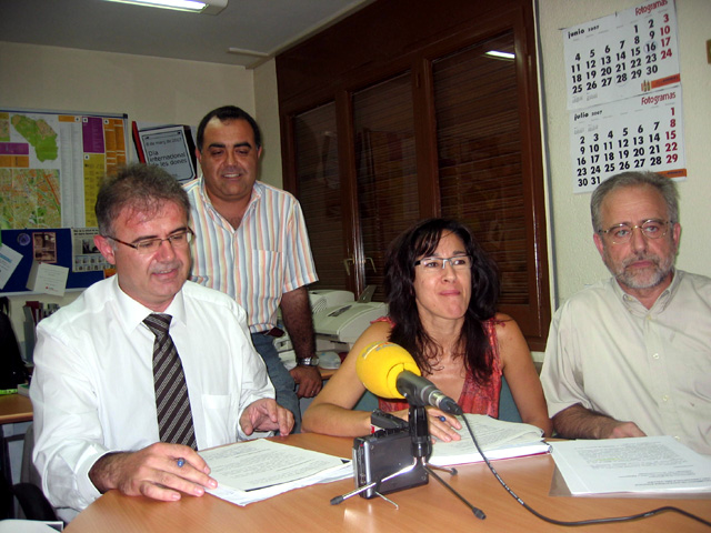 El PSC anuncia la formació d'un 'govern de rèplica' per seguir escrupulosament l'acció del govern municipal