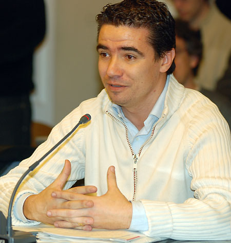 El PP critica l'increment dels preus dels transports públics
