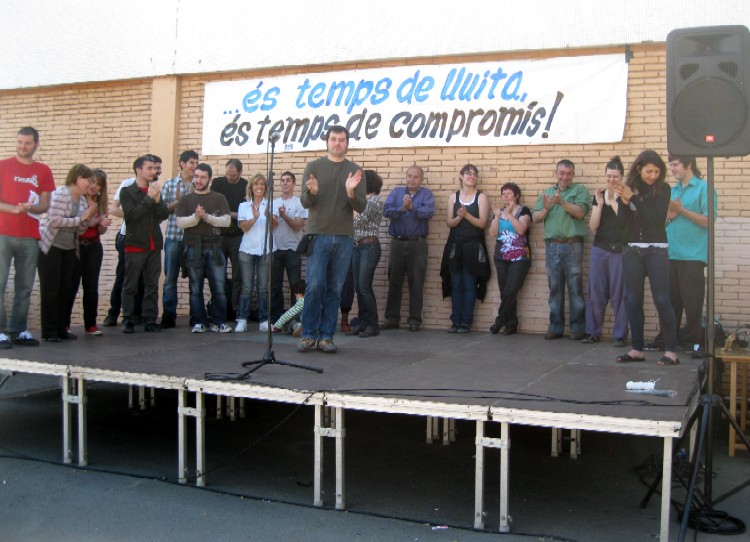 Compromís defensa la democràcia directa davant decisions de despatx
