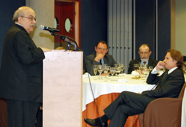 Eleccions 2011. Mas-Colell: "No es pot dubtar del nostre compromís amb l'Estat del benestar"