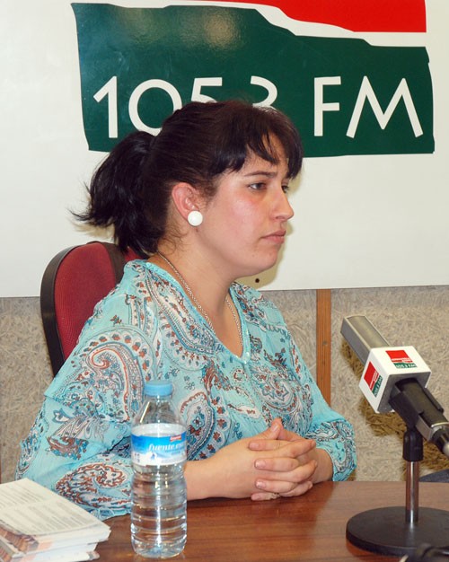 Eleccions 2011. Mònica Pérez (PxC): "Donem veu a la gent del país que ho passa malament per la crisi"