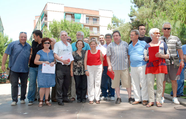 La Festa de la Rosa ret homenatge als militants i fa una crida a la unió contra les retallades