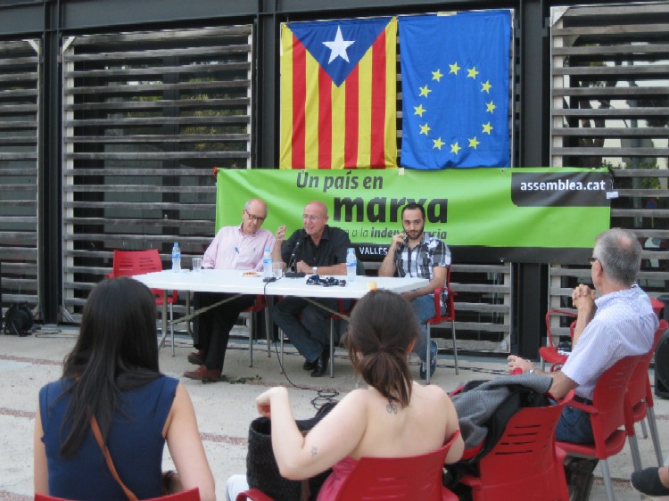 Bellaterra per la Independència debat sobre el futur dels joves
