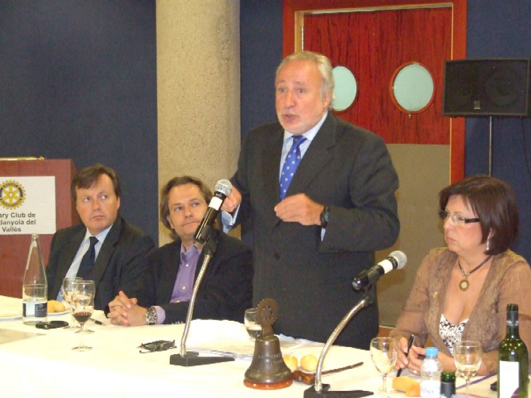 Fernández-Teixidó reclama més austeritat i menys administració i impostos
