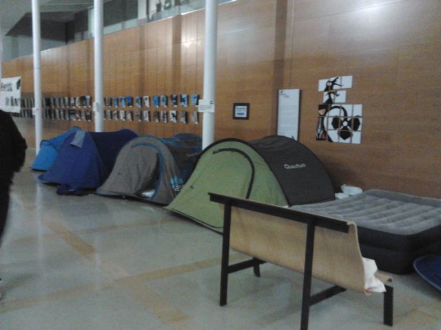 El PSC de la comarca dóna suport a l'acampada del Taulí