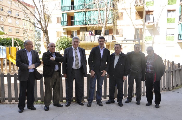 PP i veïns de Banús denuncien el "botellon" i venda de droga al barri