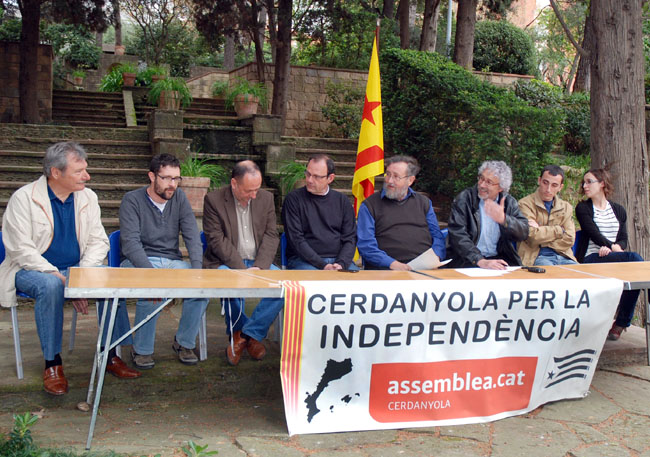 Vuit formacions signen el Pacte de Cerdanyola per impulsar la consulta i la independència