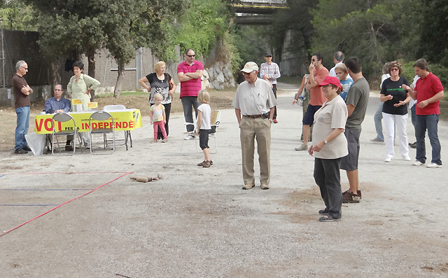 Bitlles reinvindicatives a Bellaterra