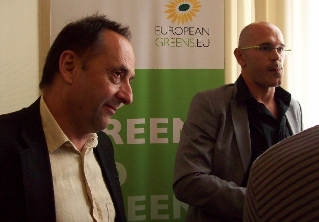 ICV/EUiA porta a la Unió Europea les mocions municipals sobre el deute il.legítim